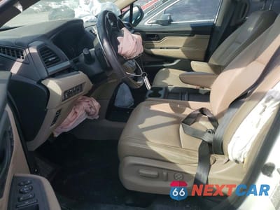 Zdjęcie 7 z 13 samochodu: 2020 HONDA ODYSSEY EXL VIN:5FNRL6H77LB047342 - miniatura