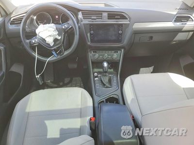 Zdjęcie 8 z 14 samochodu: 2021 VOLKSWAGEN TIGUAN SE VIN:3VV3B7AX8MM153659 - miniatura