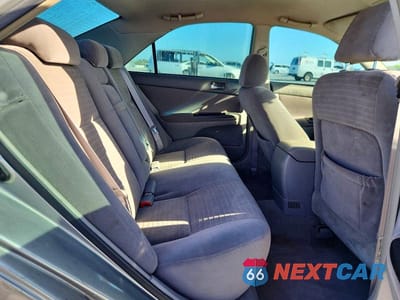 Zdjęcie 10 z 11 samochodu: 2006 TOYOTA CAMRY LE VIN:4T1BE32K16U712704 - miniatura