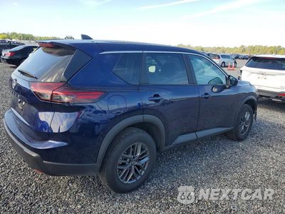 Trzecie zdjęcie samochodu z tyłu: 2026 NISSAN ROGUE SV VIN:5N1BT3BA7TC755300 - miniatura