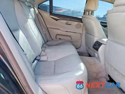 Zdjęcie 10 z 11 samochodu: 2011 LEXUS LS 460 BASE VIN:JTHBL5EF4B5106014 - miniatura