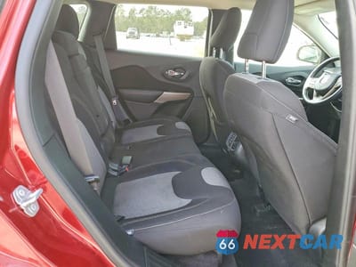 Zdjęcie 11 z 12 samochodu: 2017 JEEP CHEROKEE SPORT VIN:1C4PJLABXHW653411 - miniatura