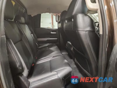 Zdjęcie 10 z 12 samochodu: 2019 TOYOTA TUNDRA LIMITED VIN:5TFBY5F12KX858126 - miniatura