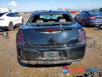 Zdjęcie 6 z 11 samochodu: 2016 CHRYSLER 300 S VIN:2C3CCAGG6GH253167 - miniatura