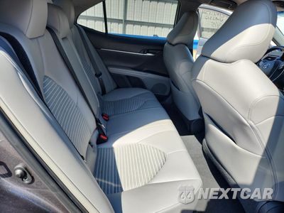 Zdjęcie 10 z 13 samochodu: 2020 TOYOTA CAMRY SE VIN:4T1G11AK2LU922862 - miniatura