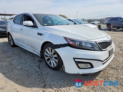 Czwarte zdjęcie samochodu z boku: 2015 KIA OPTIMA SX TURBO VIN:5XXGR4A62FG515913 - miniatura