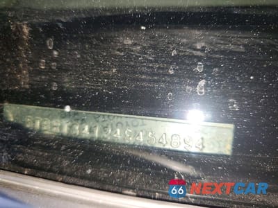 Zdjęcie 12 z 12 samochodu: 2004 TOYOTA TUNDRA SR5 VIN:5TBRT34124S454894 - miniatura