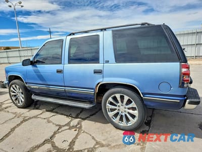 Drugie zdjęcie samochodu z przodu: 1996 GMC YUKON VIN:1GKEK13R2TJ742144 - miniatura