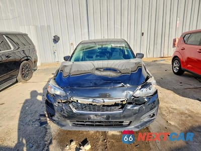 Piąte zdjęcie samochodu w środku: 2018 SUBARU IMPREZA VIN:4S3GKAA67J3606171 - miniatura