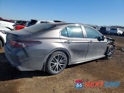 Trzecie zdjęcie samochodu z tyłu: 2023 TOYOTA CAMRY SE VIN:4T1T11AK6PU812417 - miniatura