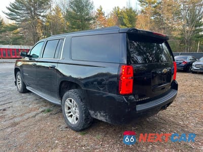Trzecie zdjęcie samochodu z tyłu: 2015 CHEVROLET SUBURBAN K1500 LS VIN:1GNSKHKCXFR162688 - miniatura
