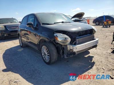 Czwarte zdjęcie samochodu z boku: 2018 FIAT 500X LOUNGE VIN:ZFBCFXDB0JP652239 - miniatura