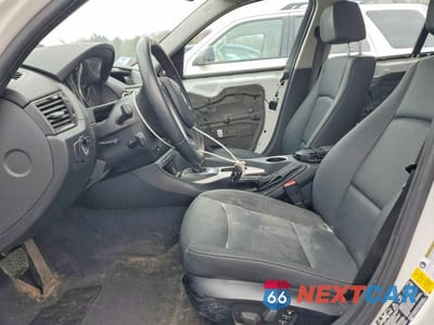 Zdjęcie 7 z 11 samochodu: 2015 BMW X1 XDRIVE28I VIN:WBAVL1C50FVY35132 - miniatura