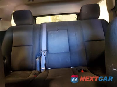 Zdjęcie 10 z 13 samochodu: 2011 CHEVROLET TAHOE K1500 LS VIN:1GNSKAE08BR200891 - miniatura