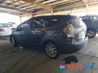 Drugie zdjęcie samochodu z przodu: 2013 TOYOTA PRIUS V FIVE VIN:JTDZN3EU2D3261138 - miniatura