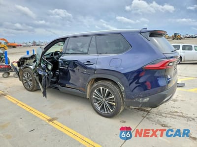 Drugie zdjęcie samochodu z przodu: 2026 TOYOTA GRAND HIGHLANDER HYBRID MAX PLATINUM VIN:5TDADAB58TS029027 - miniatura