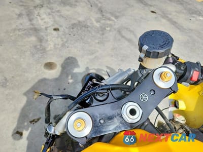 Zdjęcie 7 z 9 samochodu: 2006 YAMAHA YZFR1 VIN:JYARN15E06A007094 - miniatura