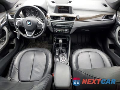 Zdjęcie 8 z 13 samochodu: 2016 BMW X1 XDRIVE28I VIN:WBXHT3C35GP881879 - miniatura