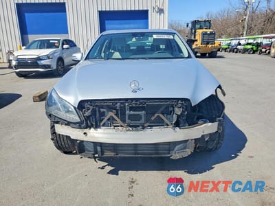 Piąte zdjęcie samochodu w środku: 2014 MERCEDES-BENZ E 250 BLUETEC VIN:WDDHF9HBXEA906983 - miniatura