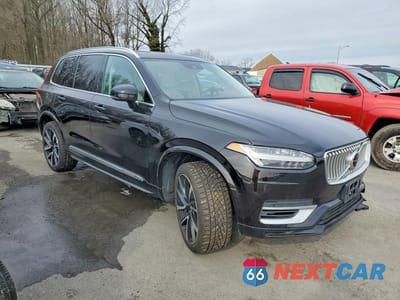 Czwarte zdjęcie samochodu z boku: 2021 VOLVO XC90 T8 RECHARGE MOMENTUM VIN:YV4BR00K2M1693067 - miniatura
