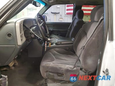 Zdjęcie 7 z 14 samochodu: 1999 GMC NEW SIERRA K1500 VIN:2GTEK19T9X1556549 - miniatura