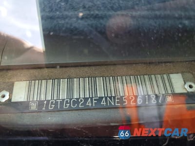 Zdjęcie 12 z 12 samochodu: 1992 GMC SIERRA C2500 VIN:1GTGC24F4NE526187 - miniatura