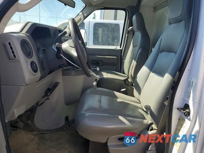 Zdjęcie 7 z 13 samochodu: 2014 FORD E350 UTILITY / SERVICE TRUCK VIN:1FDWE3FLXEDA82846 - miniatura