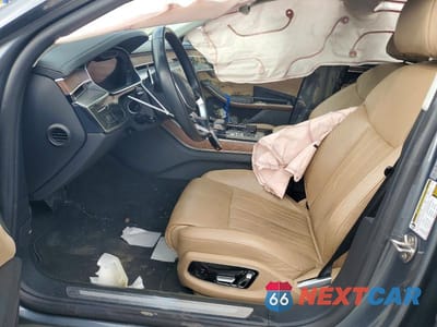 Zdjęcie 7 z 11 samochodu: 2019 AUDI A8 L VIN:WAU8DAF88KN019778 - miniatura