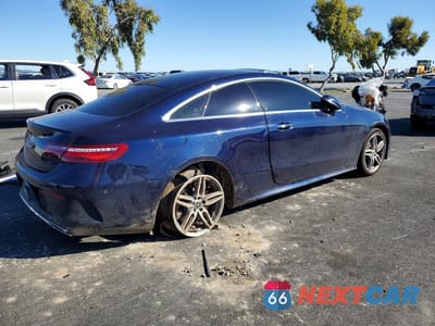 Trzecie zdjęcie samochodu z tyłu: 2018 MERCEDES-BENZ E 400 VIN:WDD1J6FB2JF026956 - miniatura