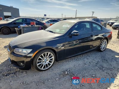 2011 BMW 328 I WBAKE3C58BE769058 - główne zdjęcie licytacji z USA - miniatura