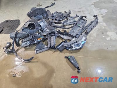 Zdjęcie 13 z 14 samochodu: 2023 BMW X1 XDRIVE28I VIN:WBX73EF07P5X75650 - miniatura