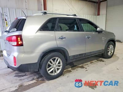 Trzecie zdjęcie samochodu z tyłu: 2014 KIA SORENTO LX VIN:5XYKTDA67EG468335 - miniatura
