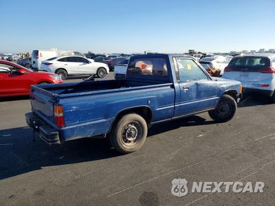 Trzecie zdjęcie samochodu z tyłu: 1986 TOYOTA PICKUP BASE VIN:JT4RN50RXG0142144 - miniatura