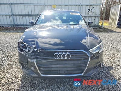 Piąte zdjęcie samochodu w środku: 2017 AUDI A3 PREMIUM VIN:WAUB8GFF2H1019447 - miniatura