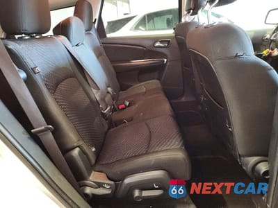 Zdjęcie 11 z 12 samochodu: 2019 DODGE JOURNEY SE VIN:3C4PDDBG7KT795204 - miniatura