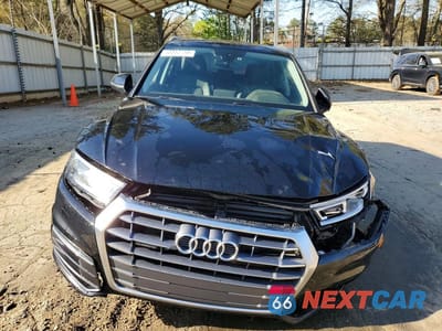 Piąte zdjęcie samochodu w środku: 2018 AUDI Q5 PREMIUM VIN:WA1ANAFY8J2103076 - miniatura