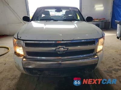 Piąte zdjęcie samochodu w środku: 2008 CHEVROLET SILVERADO K1500 VIN:1GCEK19018Z290491 - miniatura