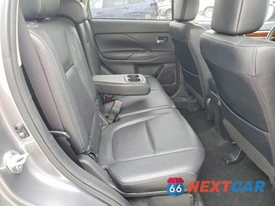 Zdjęcie 11 z 13 samochodu: 2014 MITSUBISHI OUTLANDER SE VIN:JA4AD3A33EZ003796 - miniatura