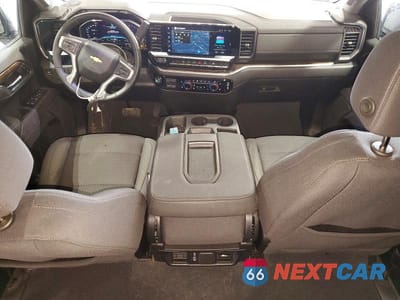 Zdjęcie 8 z 12 samochodu: 2025 CHEVROLET SILVERADO K1500 LT-L VIN:1GCPKKEK0SZ205623 - miniatura