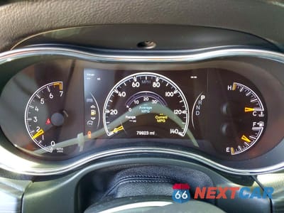 Zdjęcie 9 z 13 samochodu: 2022 JEEP GRAND CHEROKEE LAREDO E VIN:1C4RJFAG2NC120956 - miniatura