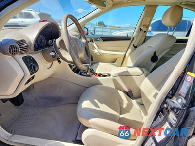 Zdjęcie 7 z 12 samochodu: 2007 MERCEDES-BENZ C 280 VIN:WDBRF54H27F875508 - miniatura