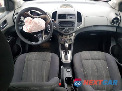 Zdjęcie 8 z 11 samochodu: 2012 CHEVROLET SONIC LT VIN:1G1JC6SH0C4221329 - miniatura