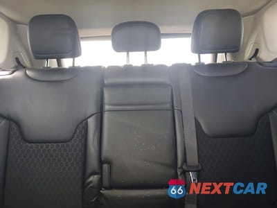 Zdjęcie 10 z 12 samochodu: 2019 JEEP COMPASS LATITUDE VIN:3C4NJDBB9KT813609 - miniatura