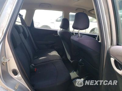 Zdjęcie 10 z 12 samochodu: 2013 HONDA FIT SPORT VIN:JHMGE8H50DC041035 - miniatura