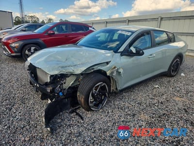 2025 KIA K4 EX 3KPFU4DE8SE016100 - główne zdjęcie licytacji z USA - miniatura