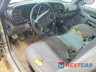 Zdjęcie 8 z 12 samochodu: 2001 DODGE RAM 1500 VIN:1B7HC16X11S774946 - miniatura