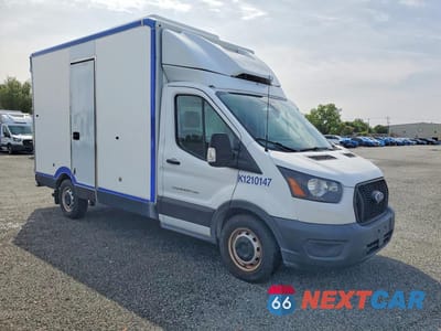 Czwarte zdjęcie samochodu z boku: 2021 FORD TRANSIT DELIVERY TRUCK VIN:1FDBW5Z86MKA84411 - miniatura