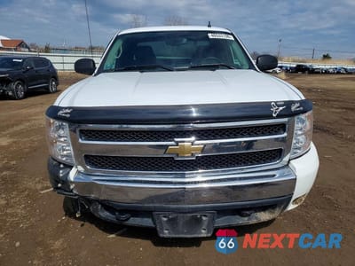 Piąte zdjęcie samochodu w środku: 2008 CHEVROLET SILVERADO K1500 VIN:2GCEK190081152319 - miniatura