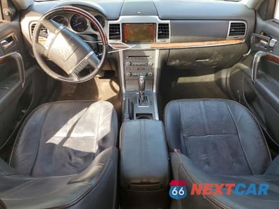 Zdjęcie 8 z 12 samochodu: 2010 LINCOLN MKZ VIN:3LNHL2GC9AR753285 - miniatura