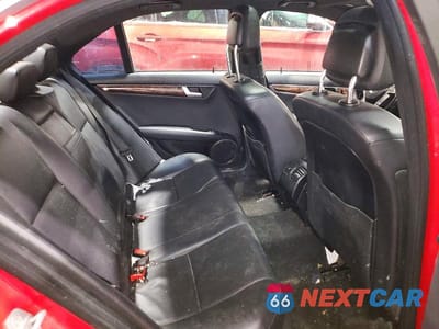 Zdjęcie 10 z 12 samochodu: 2012 MERCEDES-BENZ C 300 4MATIC VIN:WDDGF8BB9CA612566 - miniatura